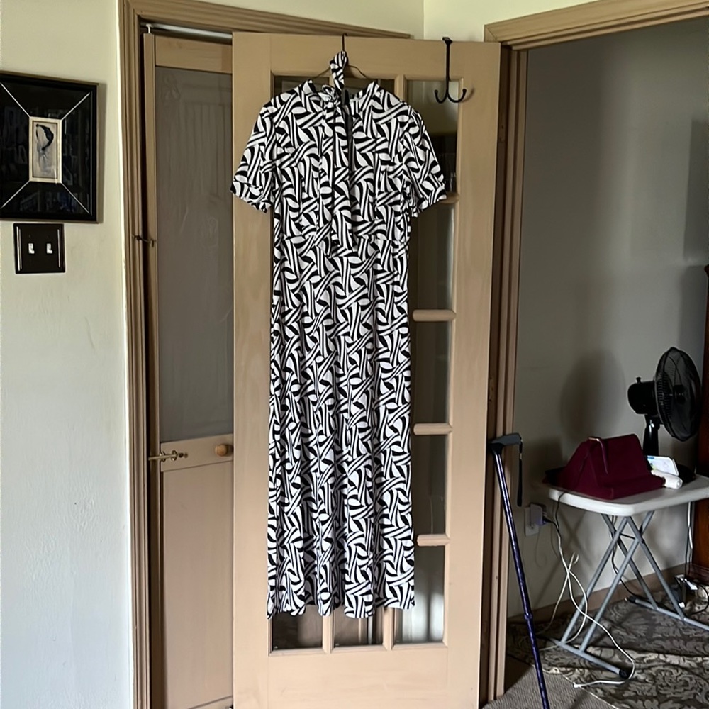 Beautiful black and white maxi dress